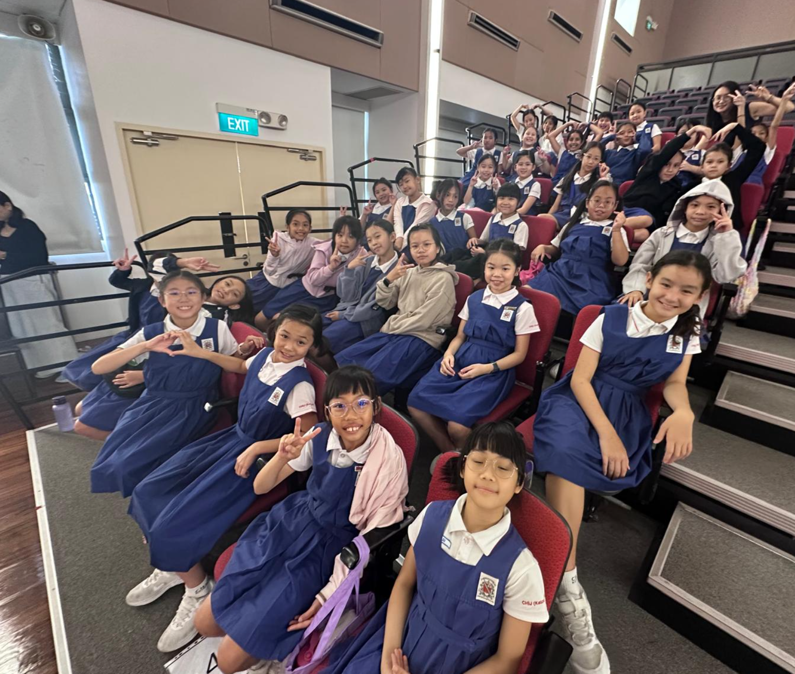 IJ girls attending external Chinese event