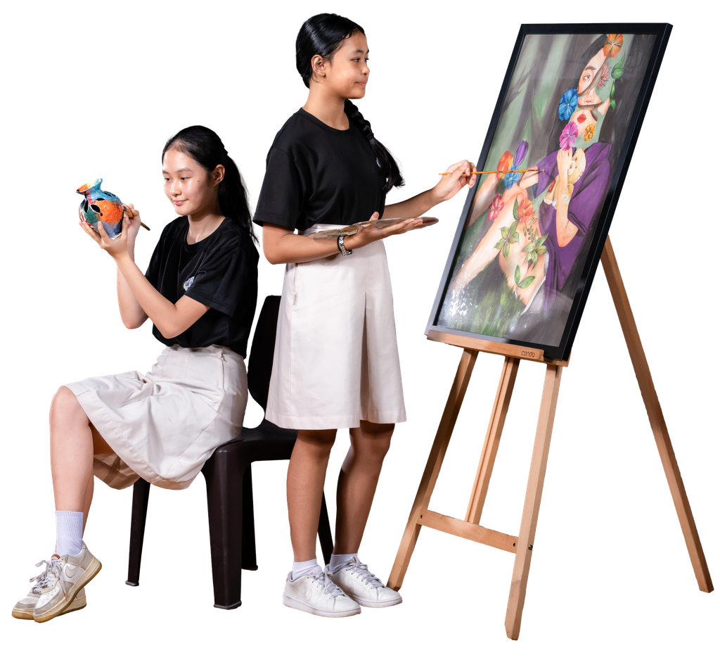 picture of the school visual arts members