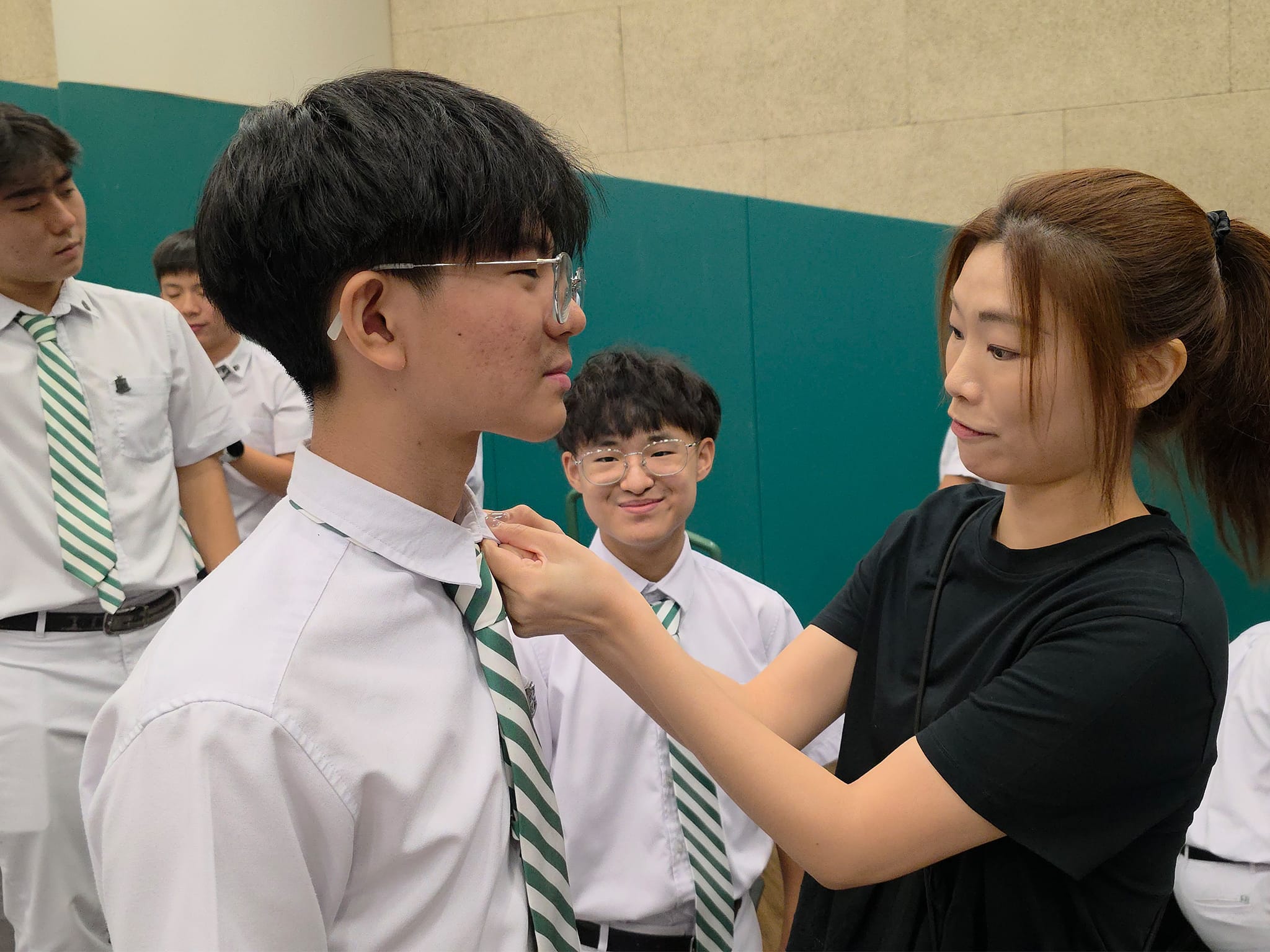 Badge pinning
