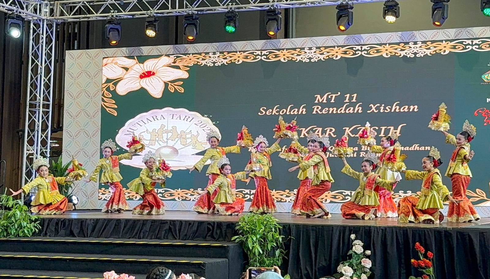 Our dancers showcased their talent and passion at Mutiara Tari, delivering a vibrant performance that reflected their hard work and dedication.