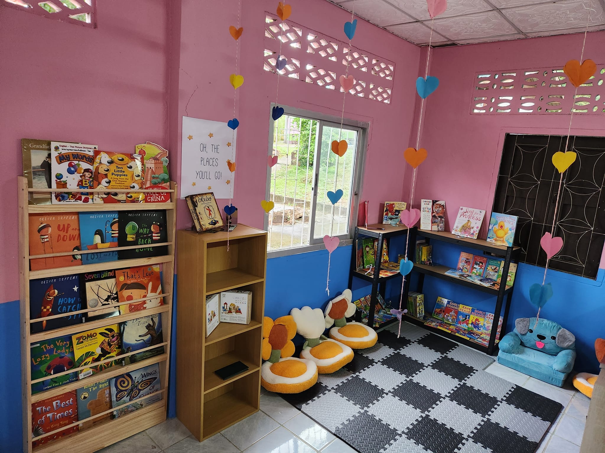 a picture of a decorated library