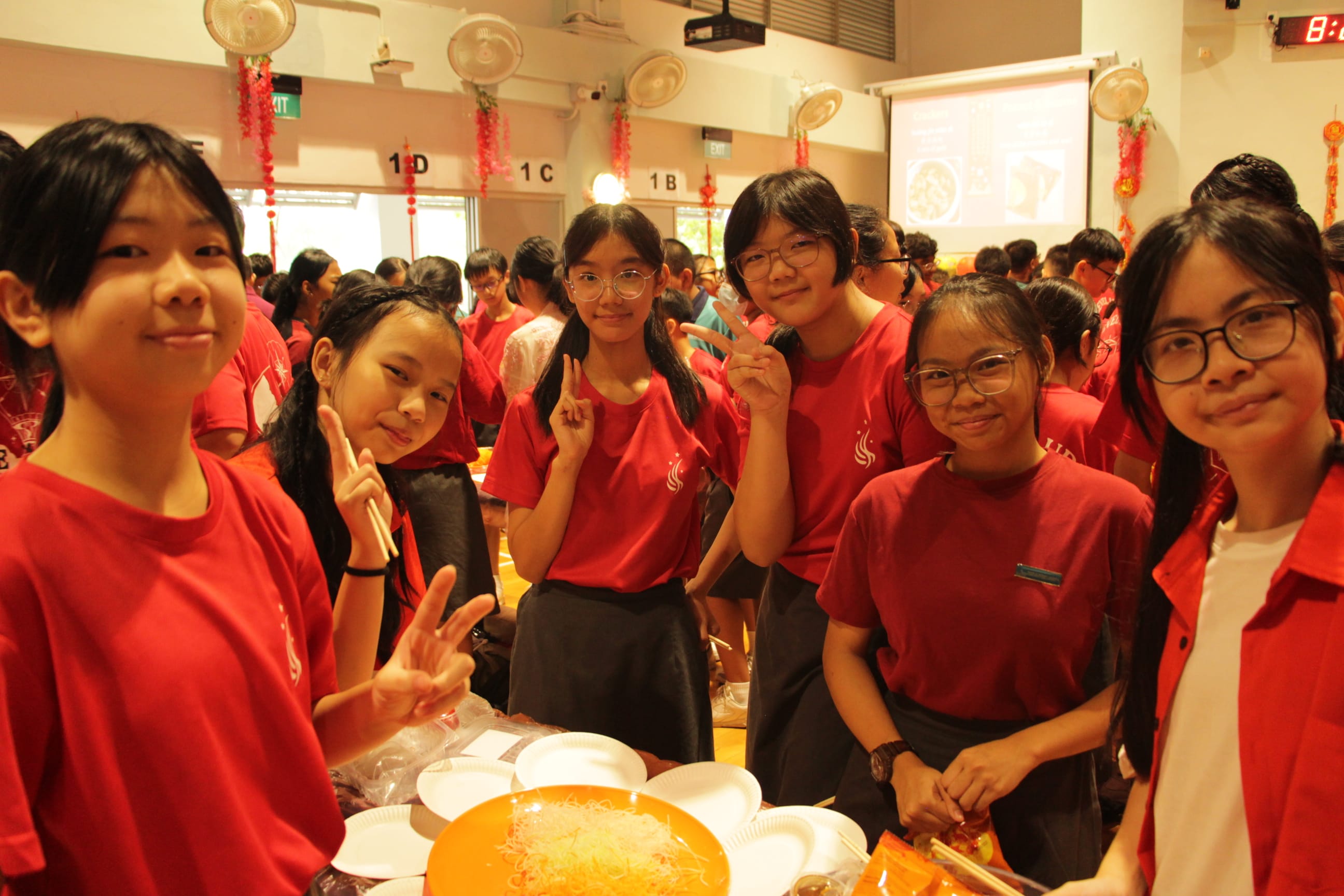 Students pose with their lohei