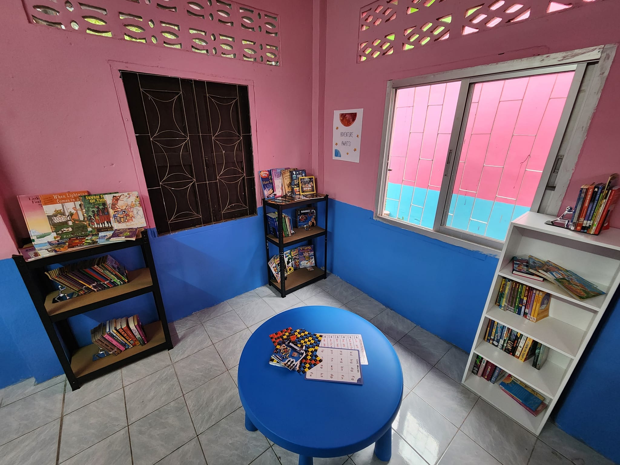 a picture of a decorated library