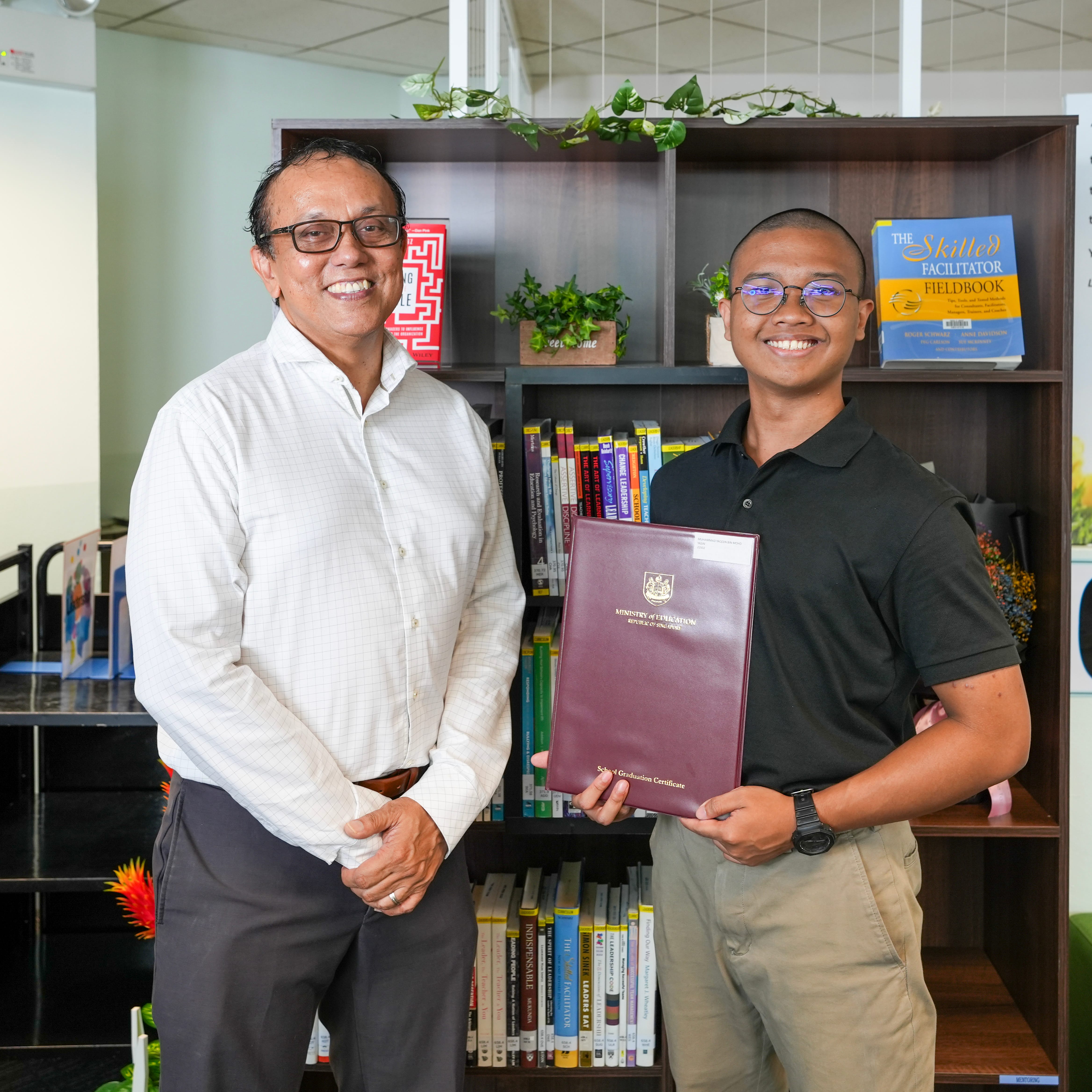Picture of Yaqqin with Principal